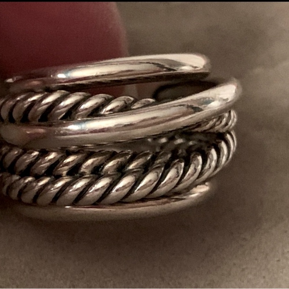 Modern David Yurman crossover ring sz 6